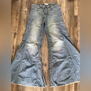 Free People Extreme Flare Jeans Size 29